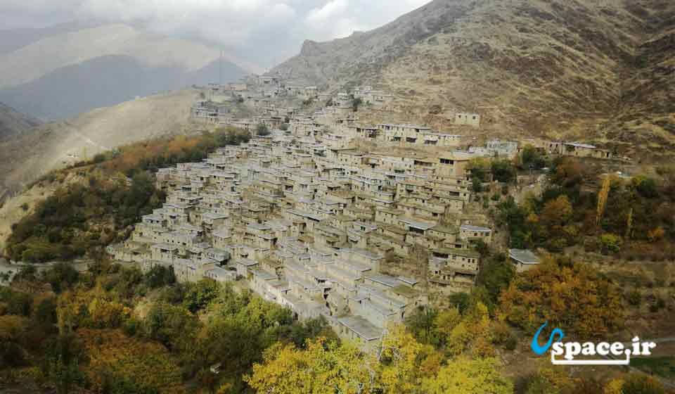 نمای زیبایی از روستای دولاب -سنندج - کردستان
